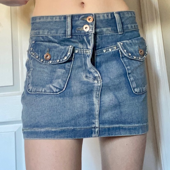 Embellished jean miniskirt 🐳 - Picture 1 of 5
